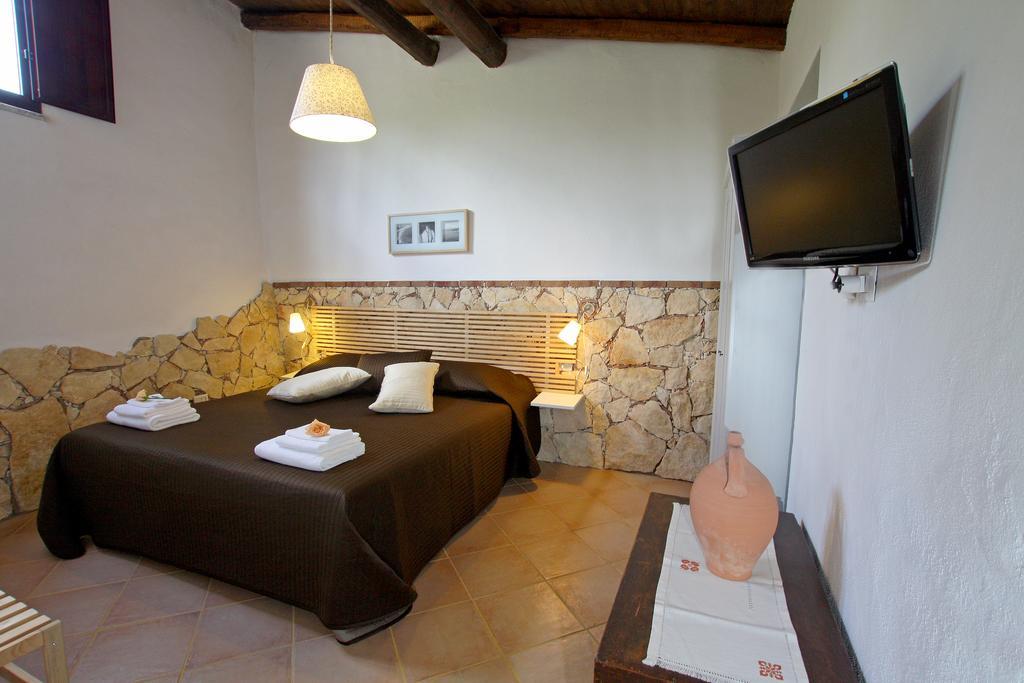 Casa Vacanze Borgo Borghese Sant'Alessio Siculo Phòng bức ảnh
